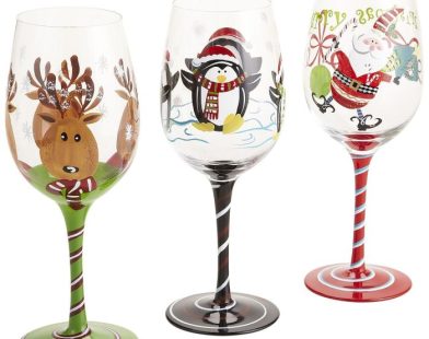 Diy christmas wine glasses