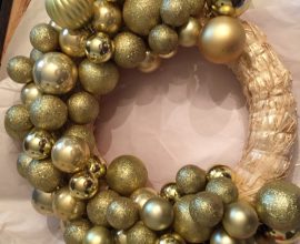 Christmas ball wreath diy