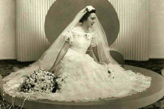 Wedding dresses of the 1930s