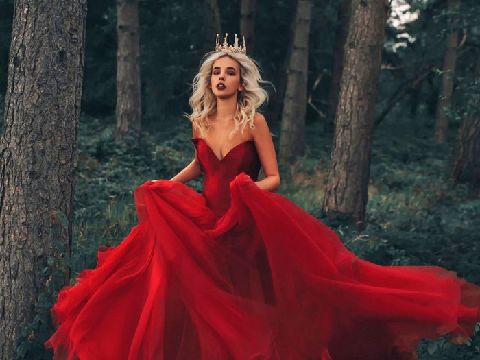 Wedding dress red trim